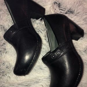 Dansko clogs shoes